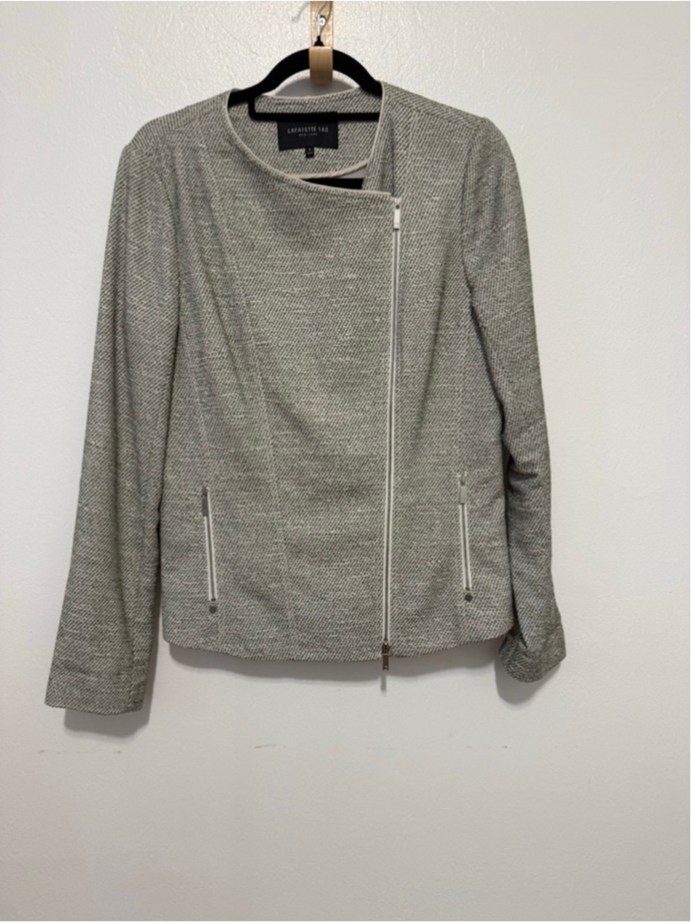 Lafayette 148 New York Gray green White tweed Blazer Jacket Size 8 peplum back.
